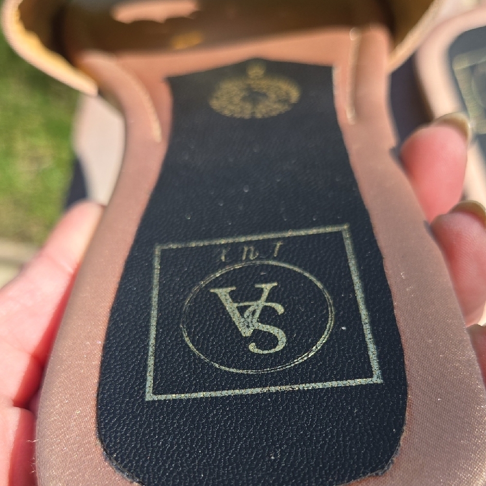 Elegant Embellished Flats in Rose Gold - Picture 6 of 7